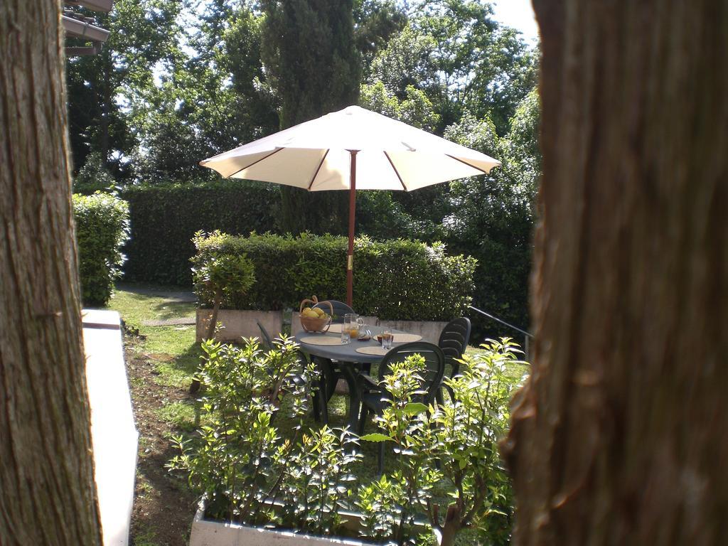 Villa Di Christian E Michelle Рим Номер фото